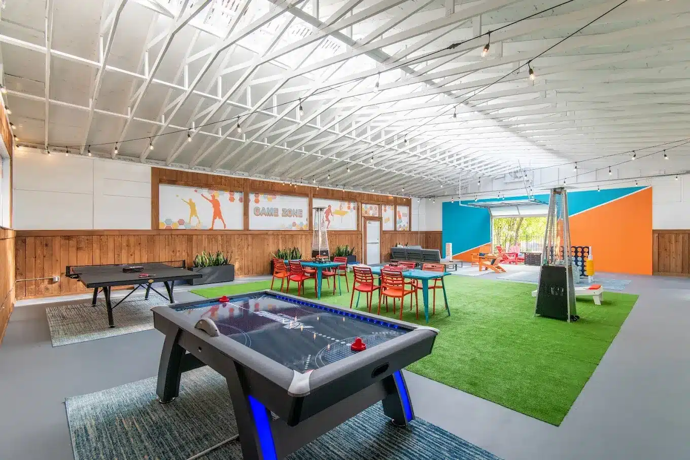 Interior commercial painting Interior commercial painting